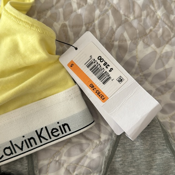 Calvin Klein bra set of 4 - Picture 2 of 8